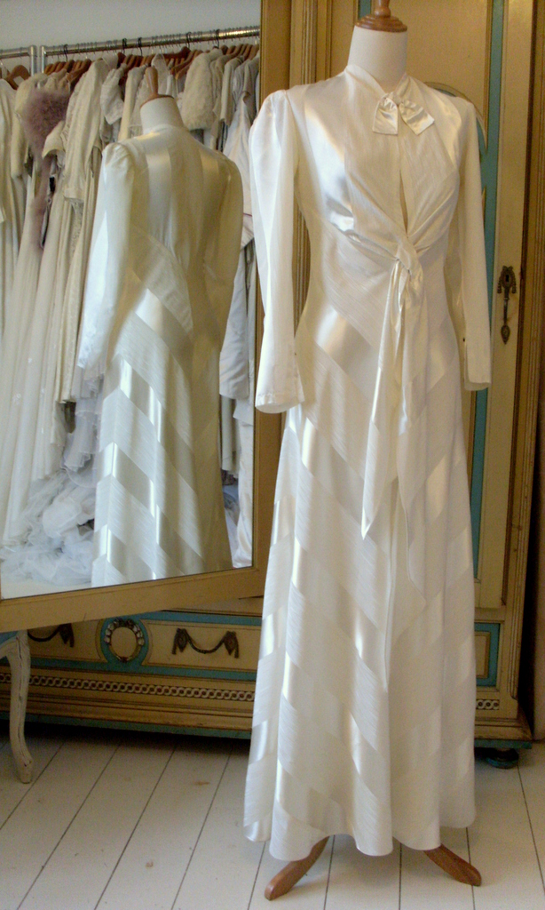1940s Wedding Dresses | Abigail's Vintage Bridal