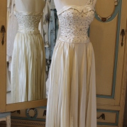 1940s vintage wedding dress